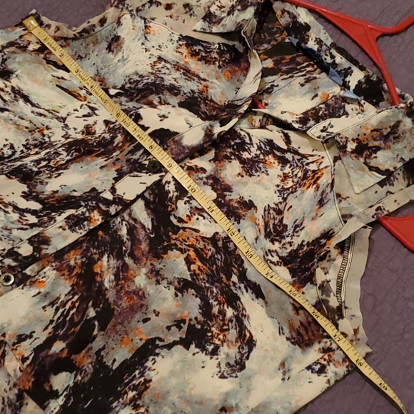 Sleeveless multi colored blouse - Picture 4 of 6